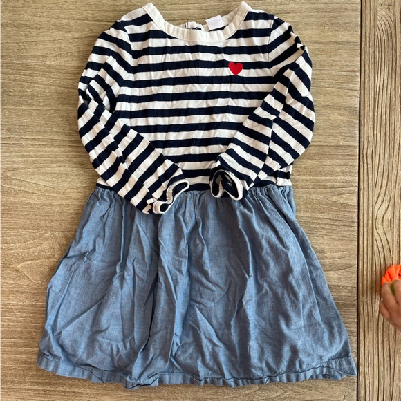 BabyGap set of 2 dresses stripes and pink size - Picture 5 of 7